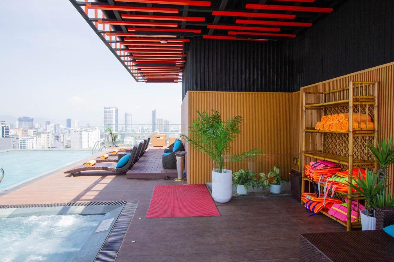 Cordial Grand Hotel Da Nang Beach - Infinity Rooftop Pool Exterior foto